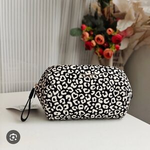 NWT Kate Spade Chelsea Leopard Heart Medium Cosmetic Bag KF325 $79
